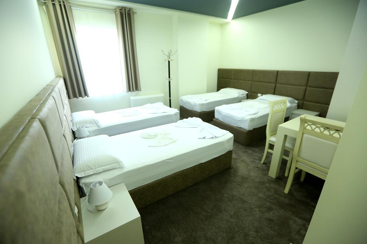 Hotel Vllaznia Shkoder Bagian luar foto